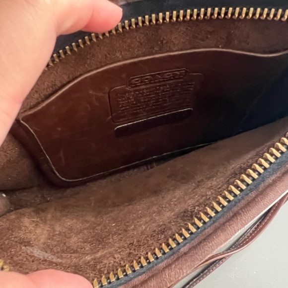 Vintage Coach Womens Shoulder Leather Bag Quiet Luxury Old Money Unlined - Picture 3 of 10